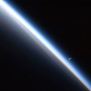 Image post by @nasaartemis on Instagram
