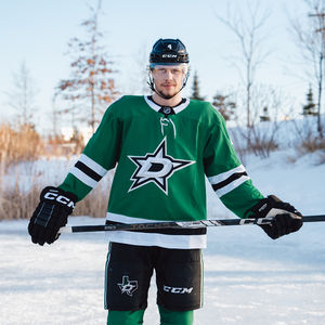 Image post by @purehockey on Instagram
