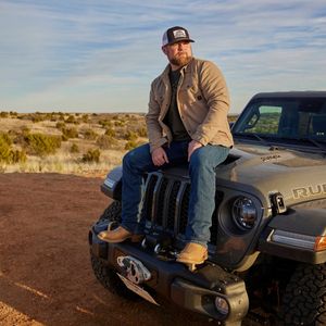 Image post by @justinboots_ on Instagram