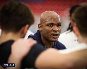 Image post by @RMUMBasketball on Twitter/X