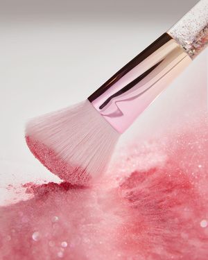 Image post by @itcosmetics on Instagram