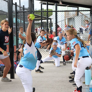Image post by @softballyouth on Instagram