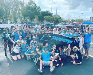Image post by @roaringriot on Instagram