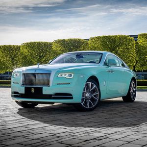 Image post by @rollsroycecars on Instagram