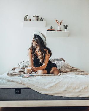 Image post by @belowthesamesun on Instagram