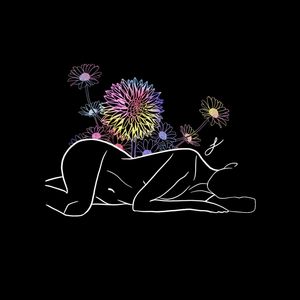 Image post by @lisamaecreative on Instagram