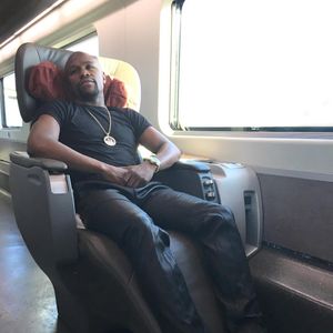 Image post by @floydmayweather on Instagram