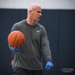 Image post by @uconnmbb on Instagram