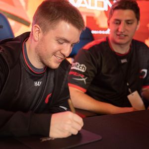Image post by @complexitygaming on Instagram