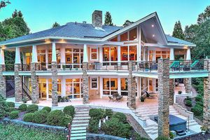Image post by @christiesrealestate on Instagram