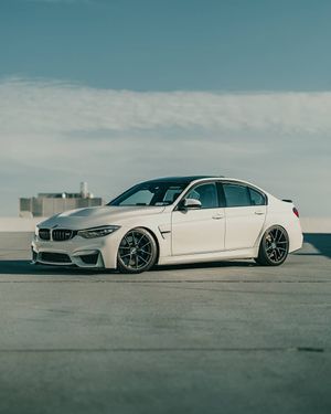 Image post by @mo_steve on Instagram