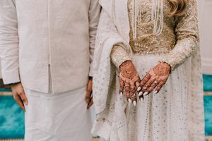 Image post by @thismodernlovephoto on Instagram