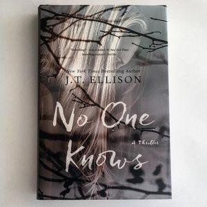 Image post by @gallerybooks on Instagram