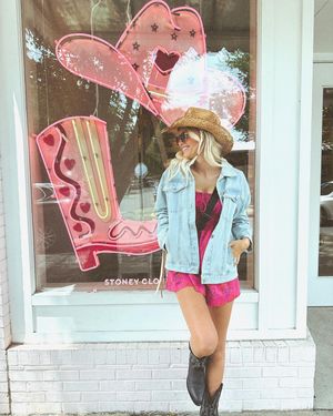 Image post by @erinhollerr on Instagram