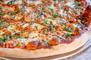 Image post by @ParrysPizzaSanAntonio on Facebook