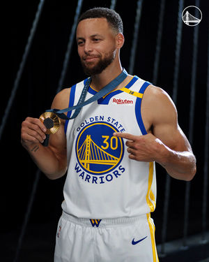 Image post by @warriors on Twitter/X