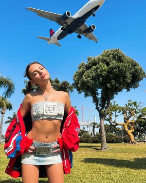 Image post by @alyjofficial on Instagram