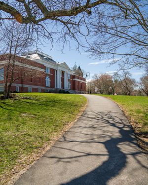 Image post by @uofnh on Instagram