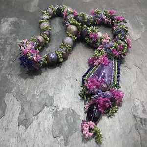 Image post by @beadcache on Instagram
