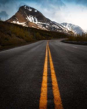 Image post by @nationalparkscollective on Instagram
