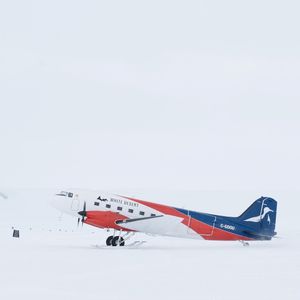 Image post by @white.desert.antarctica on Instagram