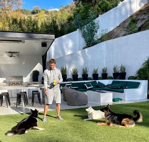 Image post by @jensonbutton on Instagram