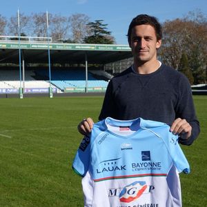 Image post by @avironrugbypro on Instagram