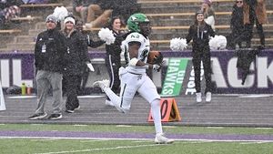 Image post by @undfootball on Instagram