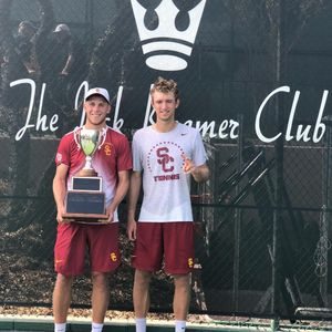 Image post by @uscmenstennis on Instagram