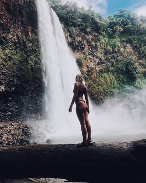Image post by @kaikinibikinis on Instagram
