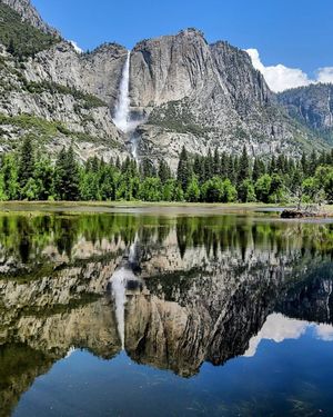 Image post by @nationalparkscollective on Instagram