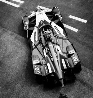 Image post by @lucasdigrassi on Instagram