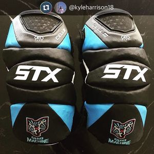 Image post by @stxmlax on Instagram