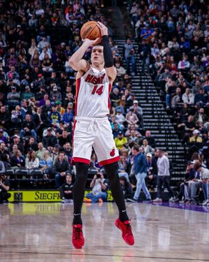 Image post by @MiamiHEAT on Twitter/X