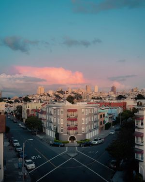 Image post by @onlyinsf on Instagram