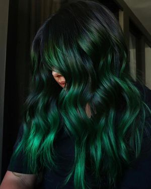Image post by @behindthechair_com on Instagram