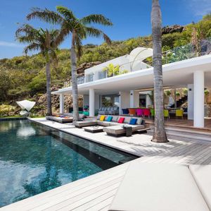 Image post by @christiesrealestate on Instagram