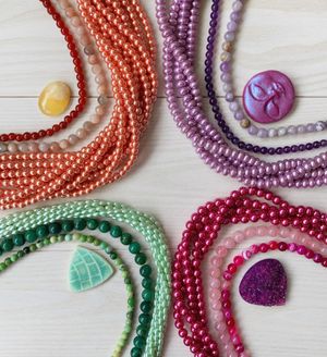 Image post by @beadcache on Instagram