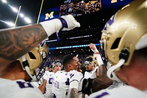 Image post by @uw_football on Instagram