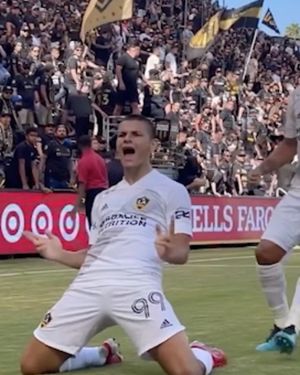Image post by @totallagalaxy on Instagram