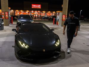 Image post by @cashonlyjon on Instagram