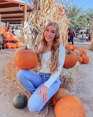 Image post by @carli_baldwin on Instagram