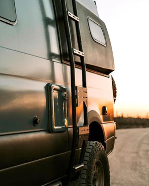 Image post by @owl.van.engineering on Instagram