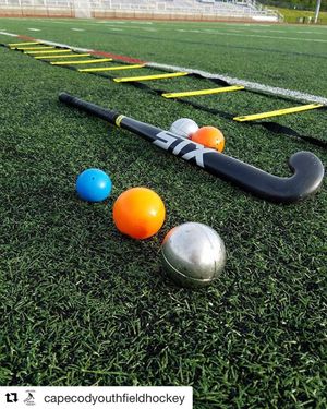 Image post by @stxfieldhockey on Instagram