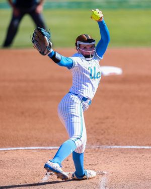 Image post by @uclasoftball on Instagram