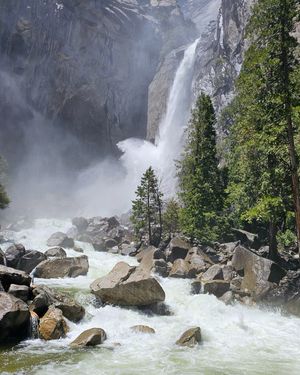Image post by @nationalparkscollective on Instagram