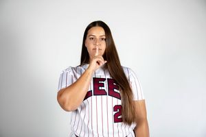 Image post by @leeusoftball on Instagram