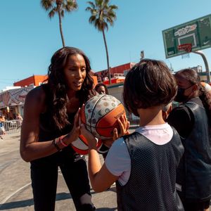 Image post by @la_sparks on Instagram