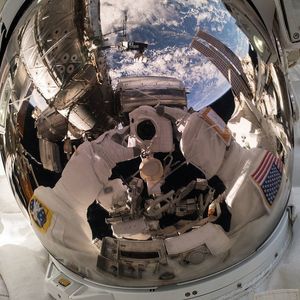 Image post by @nasaartemis on Instagram