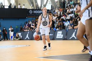 Image post by @itchenbball on Instagram